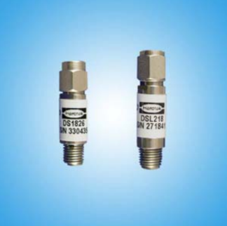 限幅器保護的隧道檢測器0.5至18 GHz 限幅器保護的隧道檢測器0.5至18 GHz